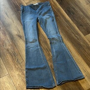 28 Free People Denim Flare leg skinny Jeans w elastic high waist